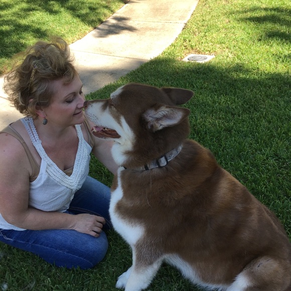 Meet your Posher, Amy - Picture 1 of 1